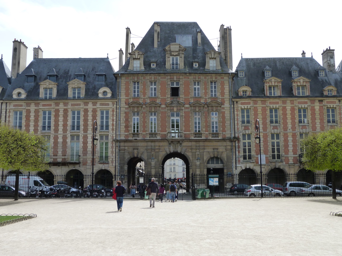 洋書 L'AMBOISIE PLACE DES VOSGES A PARIS L'Ambroisie - Paris - Refined Perfectionism ⋆ Review